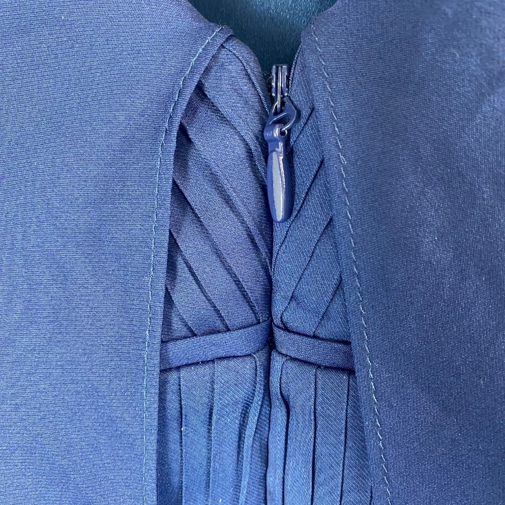 HALSON HERITAGE V-Neck Long Flowy Dress Evening Gown in Blue Size 2 - Picture 6 of 11